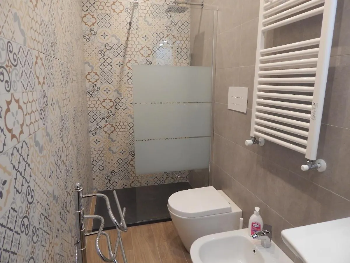 Apartment Domus Passpartenope, Napoli